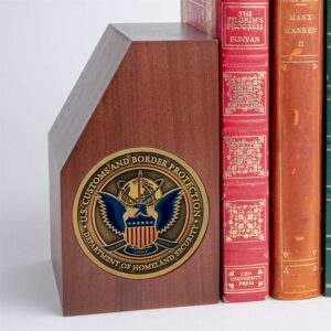 Alternative view of Medallion Bookend Set (CBP)