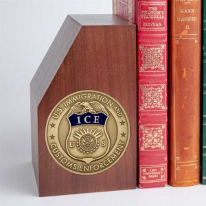 Alternative view of Medallion Bookend Set (ICE)
