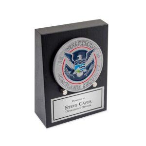 Alternative view of Wooden Medallion Stand (Black)