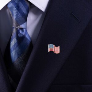 USA American Flag Waving - Lapel Pin